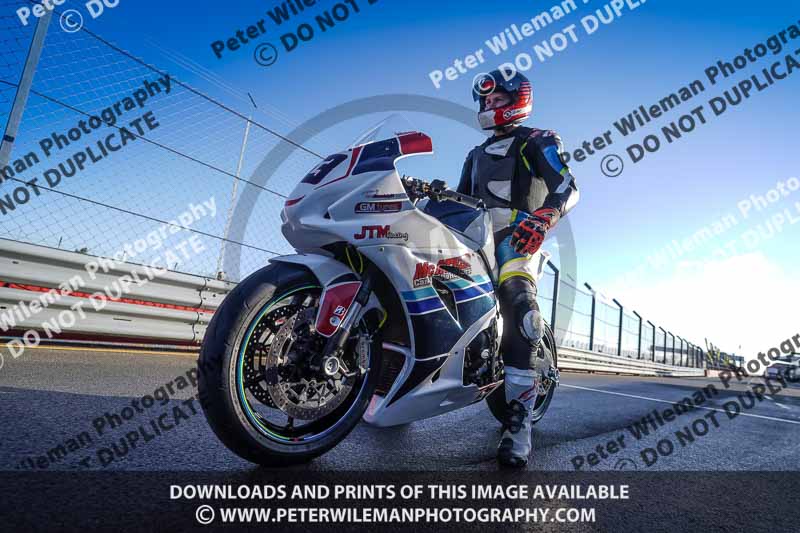 donington no limits trackday;donington park photographs;donington trackday photographs;no limits trackdays;peter wileman photography;trackday digital images;trackday photos
